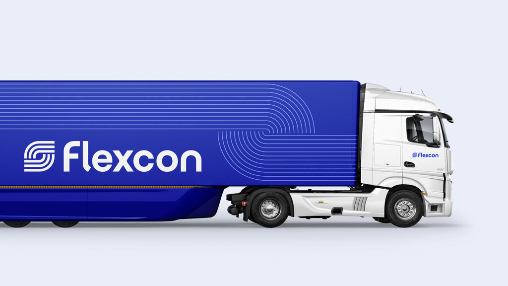 FLX 05 Case Wide Truck 2560x1440