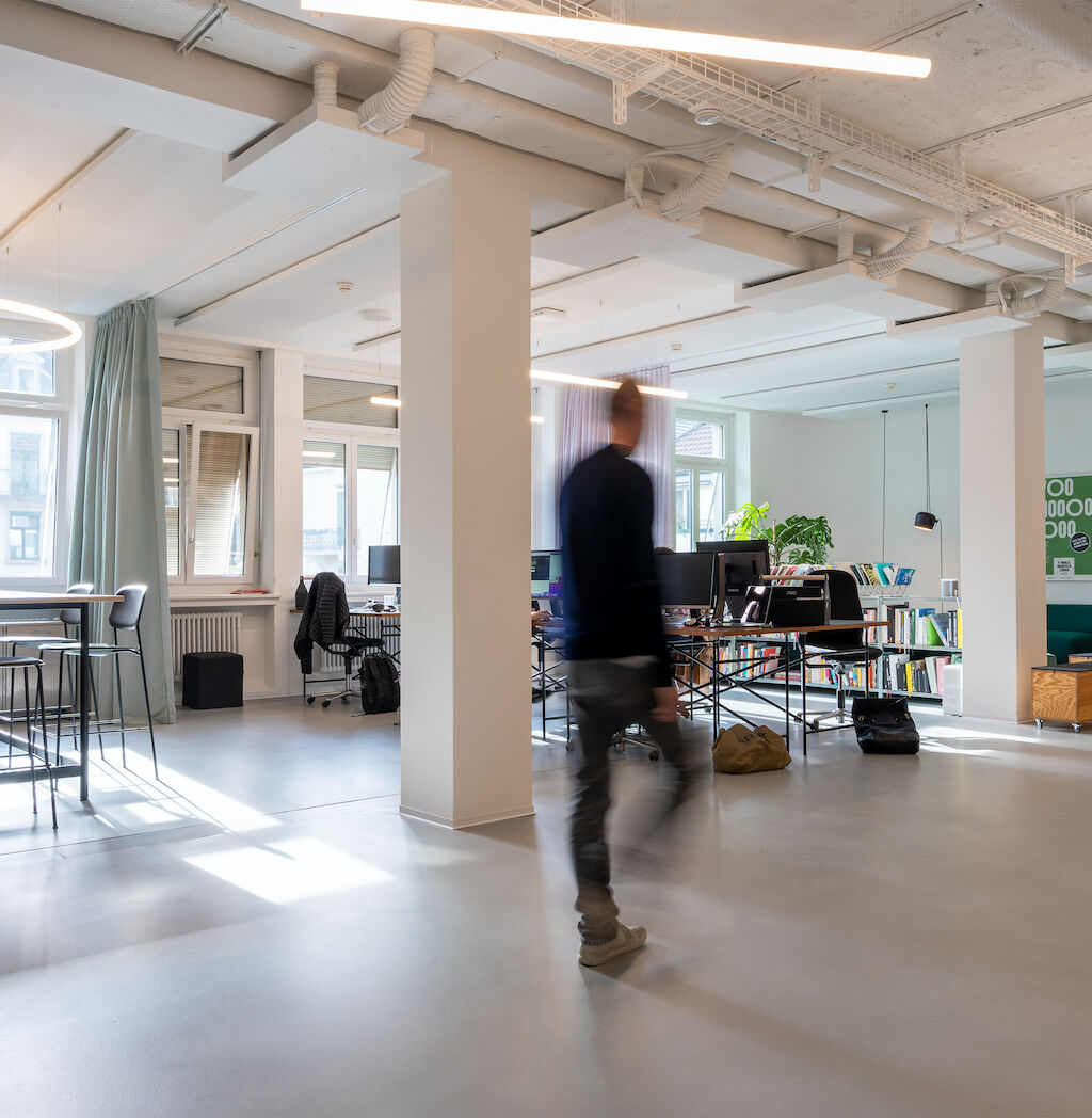 MDZ Website Office 02